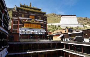 Tashihunpo Monastery